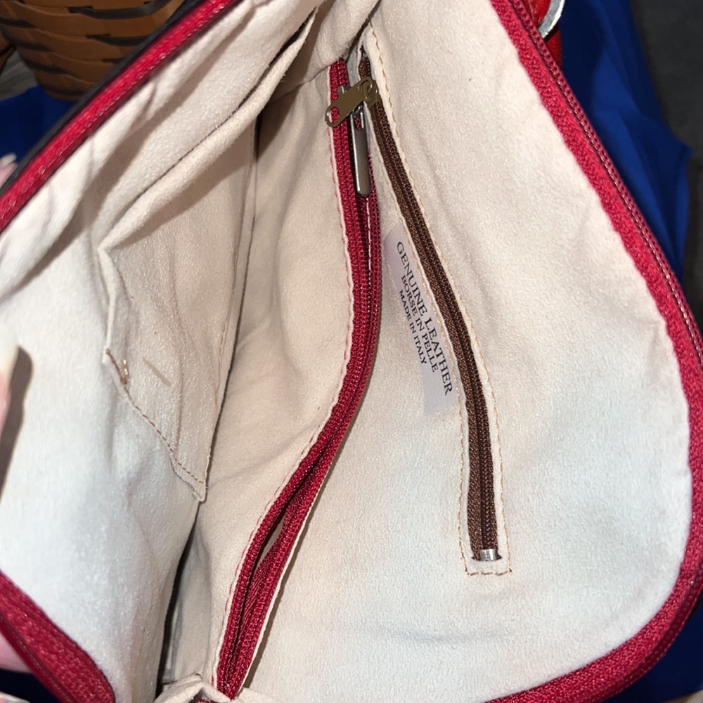 L’amica Leather Shoulder Conversion Backpack Purse - image 6